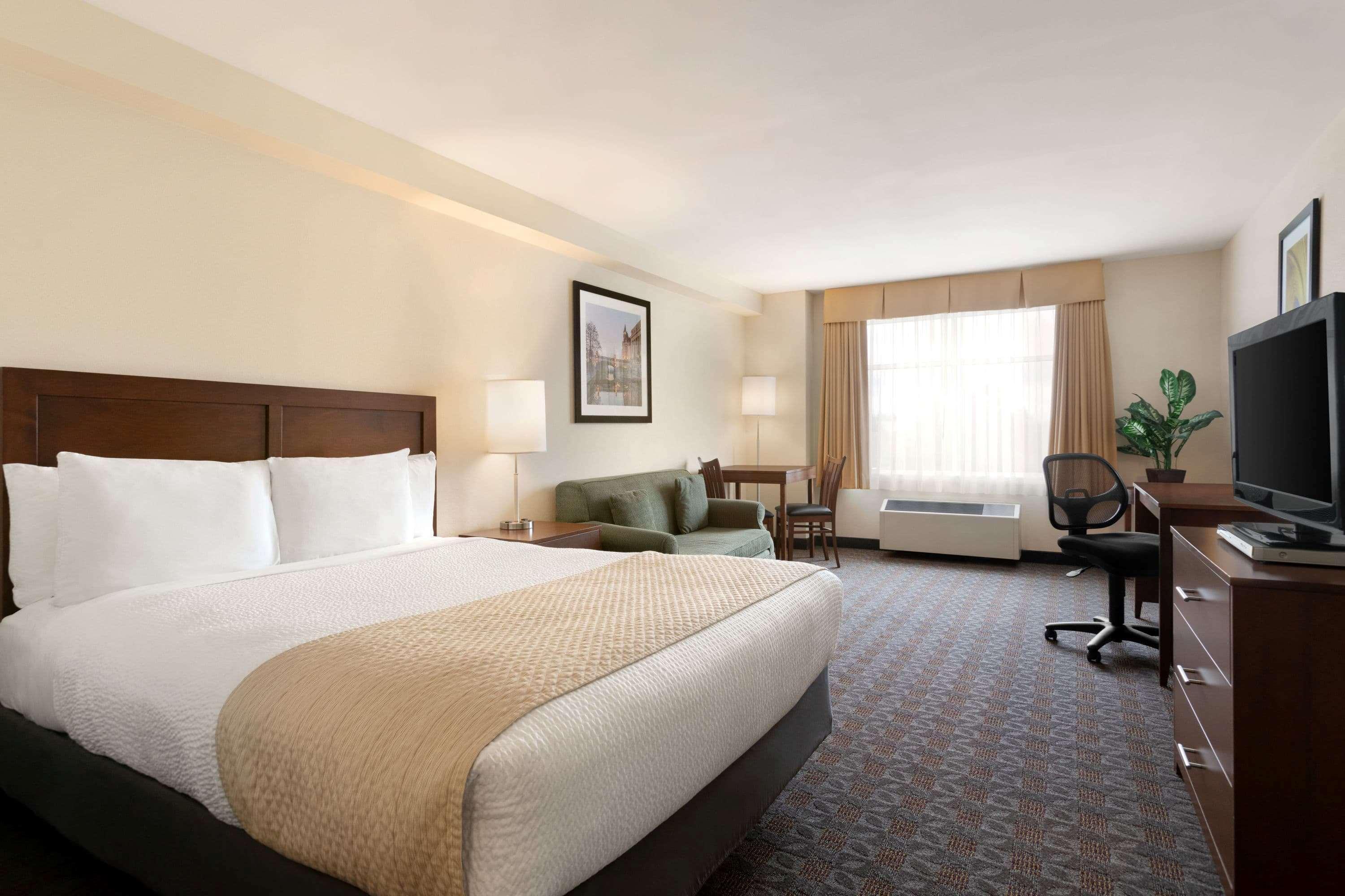 Days Inn By Wyndham Ottawa Airport Ngoại thất bức ảnh