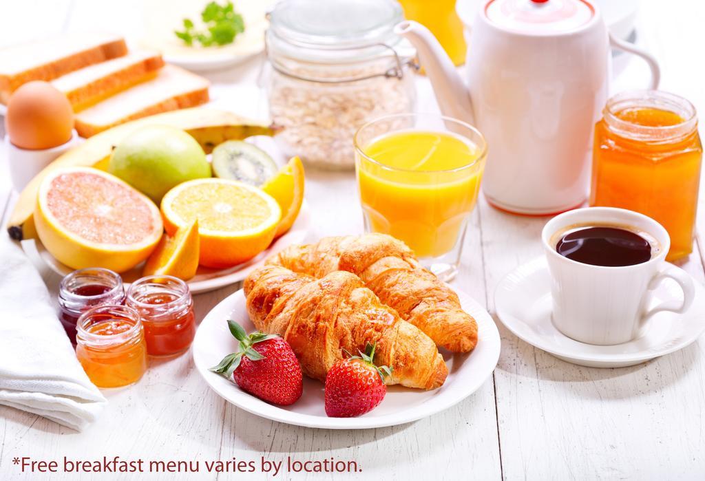 Days Inn By Wyndham Ottawa Airport Ngoại thất bức ảnh