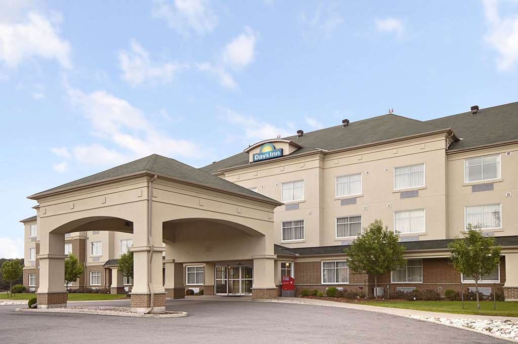 Days Inn By Wyndham Ottawa Airport Ngoại thất bức ảnh